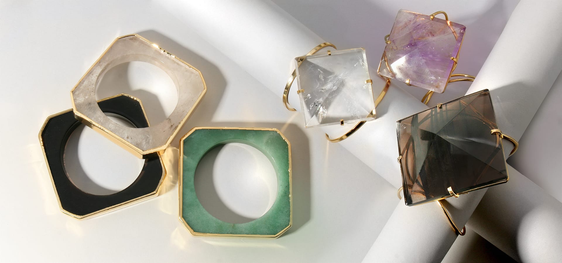Set of geometric gemstone